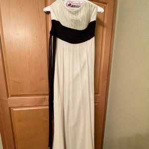 Vintage BCBG Ivory Floor Length Strapless Dress Size 0 Excellent Condition